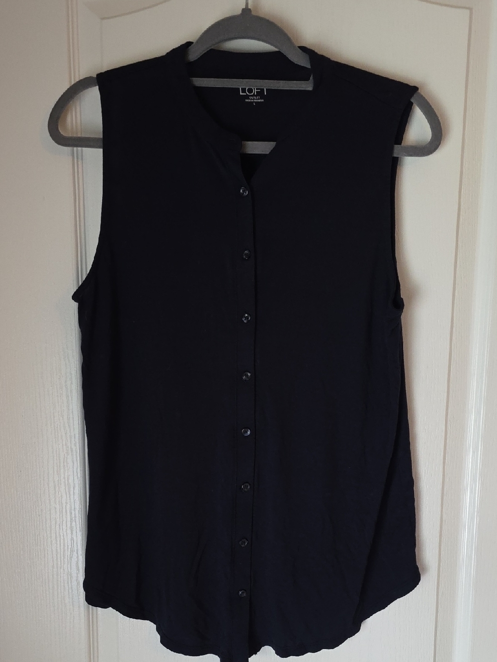 LOFT Outlet Navy Sleeveless Knit Button-Front Blouse